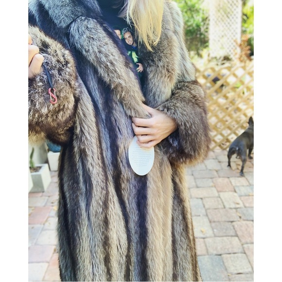 SOLD - Picture 3 of 7